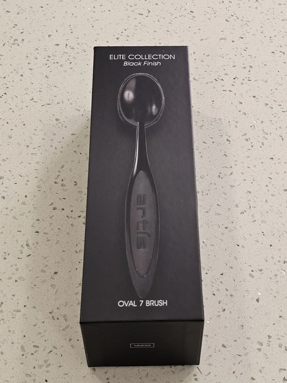 Artis Elite Collection Oval 7 Brush - Black Finish